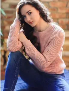 Elite escort service in Pandharkaoda for home and hotel visits